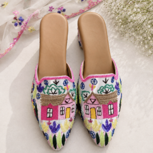 Multicolour embroidered Punjabi bridal mule