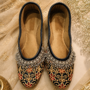 Black Floral Embroidered Payal Jutti